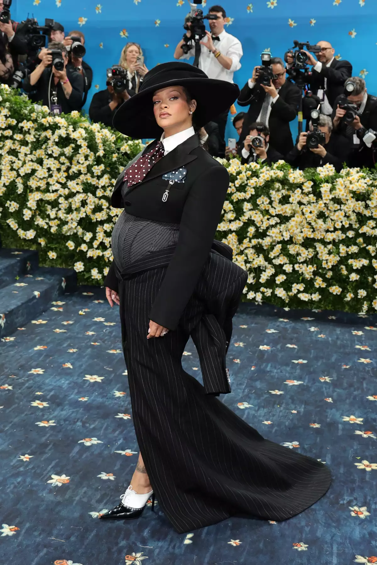 rihanna-embarazada-met-gala