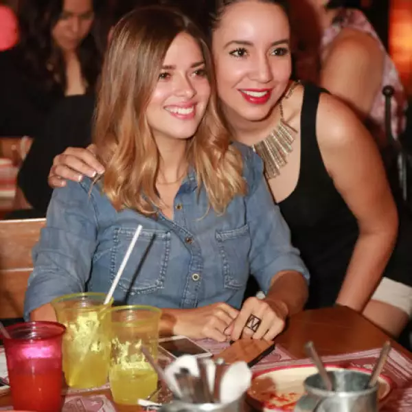 Gi Castellano y Mabel Alemon