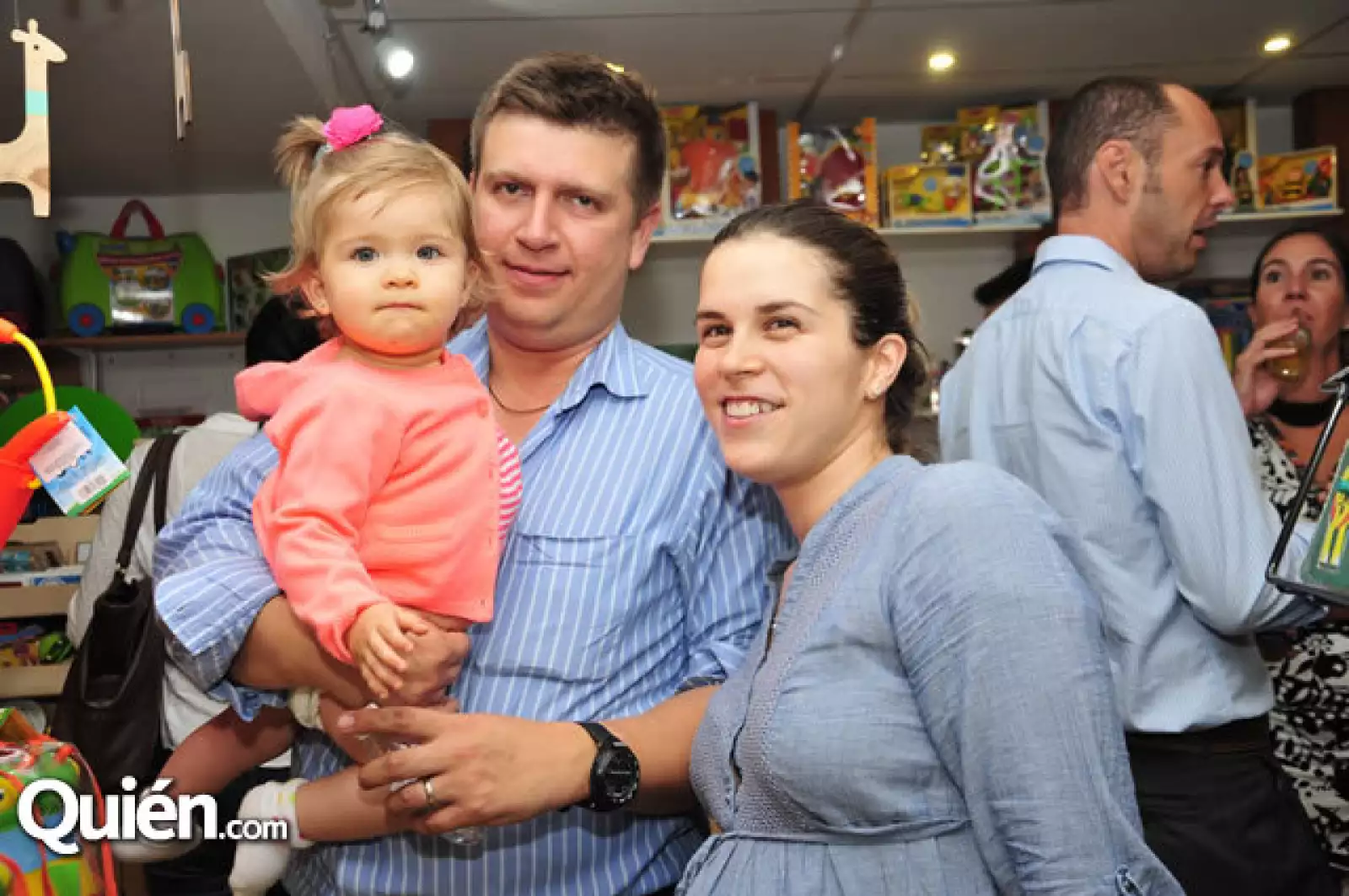 Maria Jose Morales,Jose Morales,Alejandra Echevarria