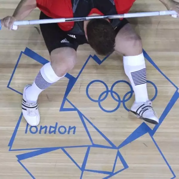 accidente en levantamiento de pesas