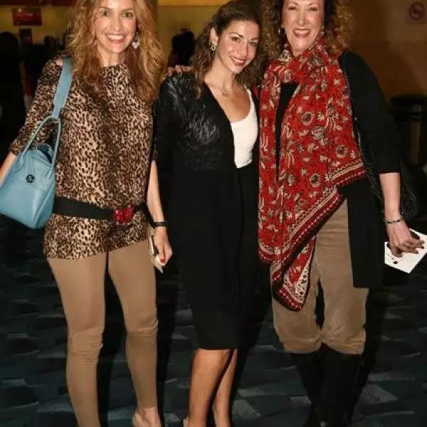 Cristina Grajales,Citlali Beltrán,Gigi Mizrahi