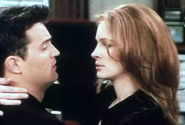 matthew-perry-julia-roberts.jpg