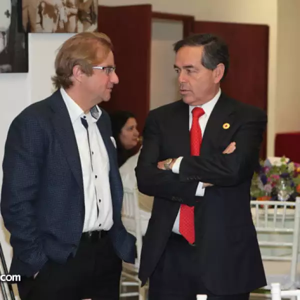 Andres Roemer,Daniel Goñi