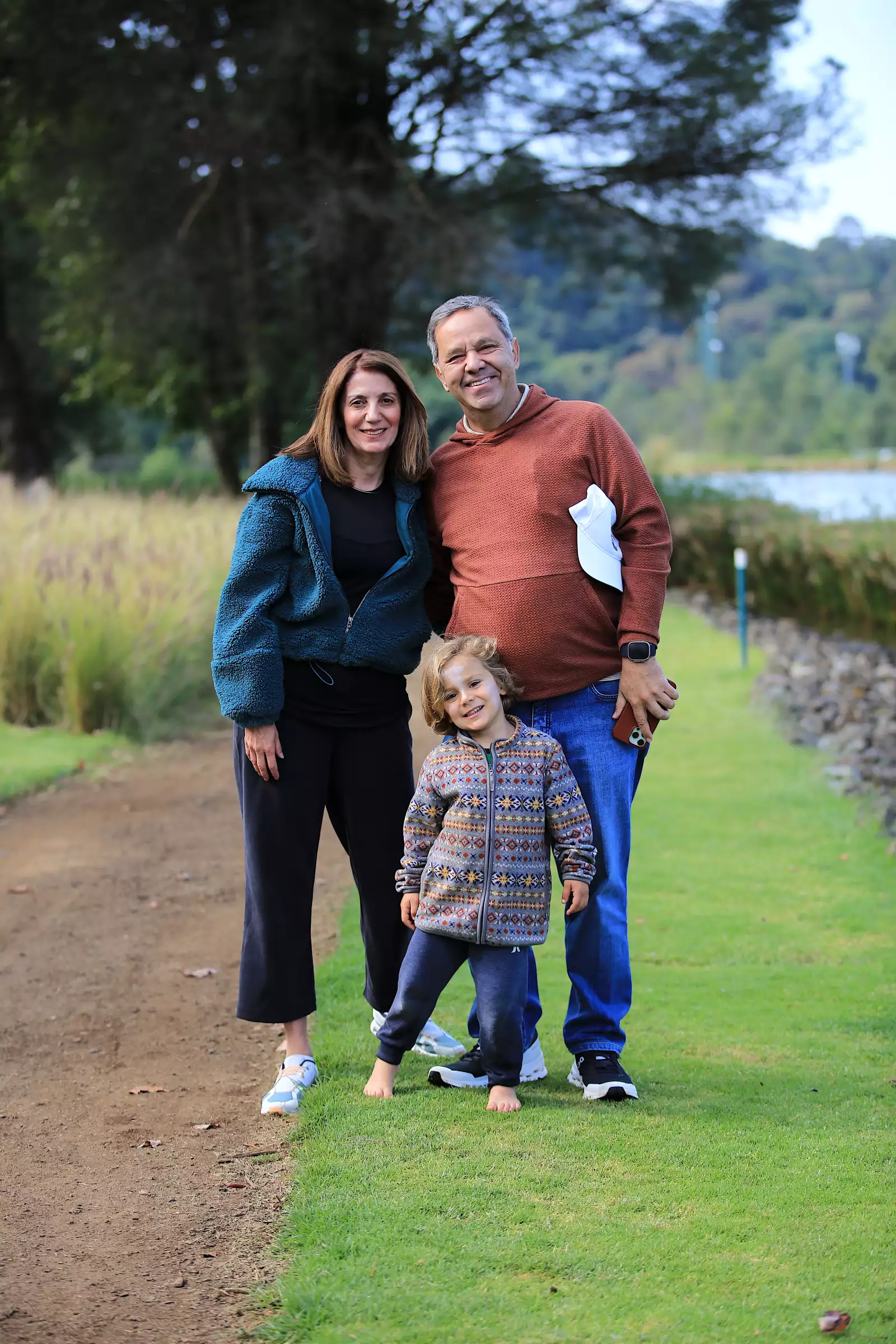 Erika Chedraui ,Santiago Miguel y Roberto Aboumrad