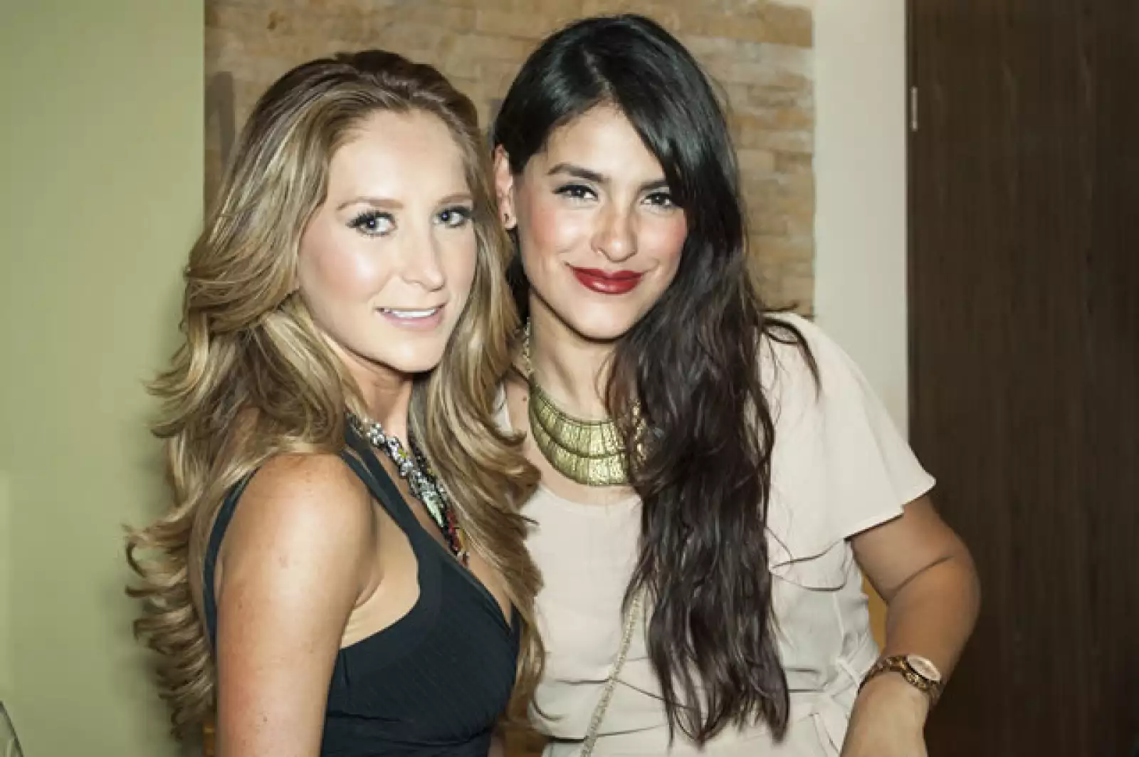 Liz Gallardo y Geraldine Bazán.