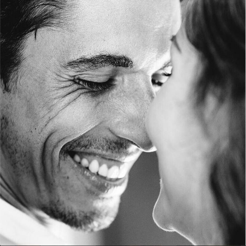 Zuria Vega y Alberto Guerra comparten con sus seguidores sus momentos más románticos. Esta imagen acompañó un lindo mensaje de Zuria en el cumpleaños del actor.