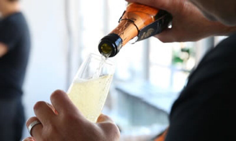 Una botella de Prosecco de calidad ofrece un vino espumoso rico y elegante. (Foto: AFP)