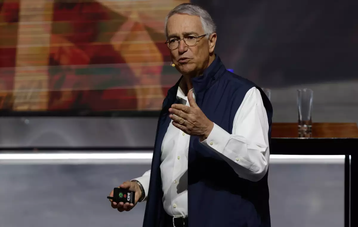 Ricardo Salinas Pliego debe pagar su deuda con el SAT: tiene esta semana para saldar 51,000 mdp