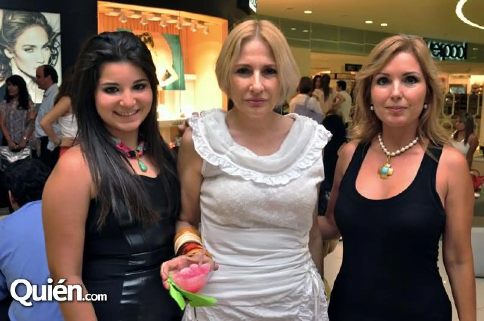 Tatiana Espinosa,Rosina Ramón y Lorena Lizcano