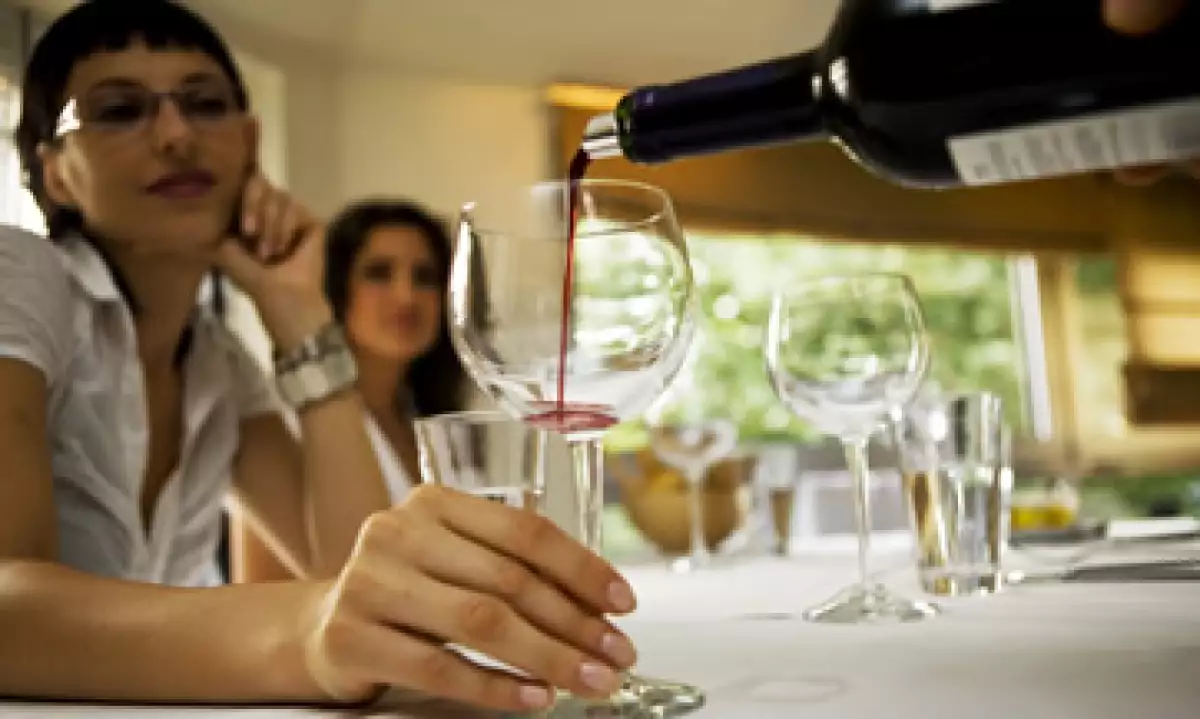 El éxito empresarial del sommelier se mide en ventas y por su salario. (Foto: Archivo)