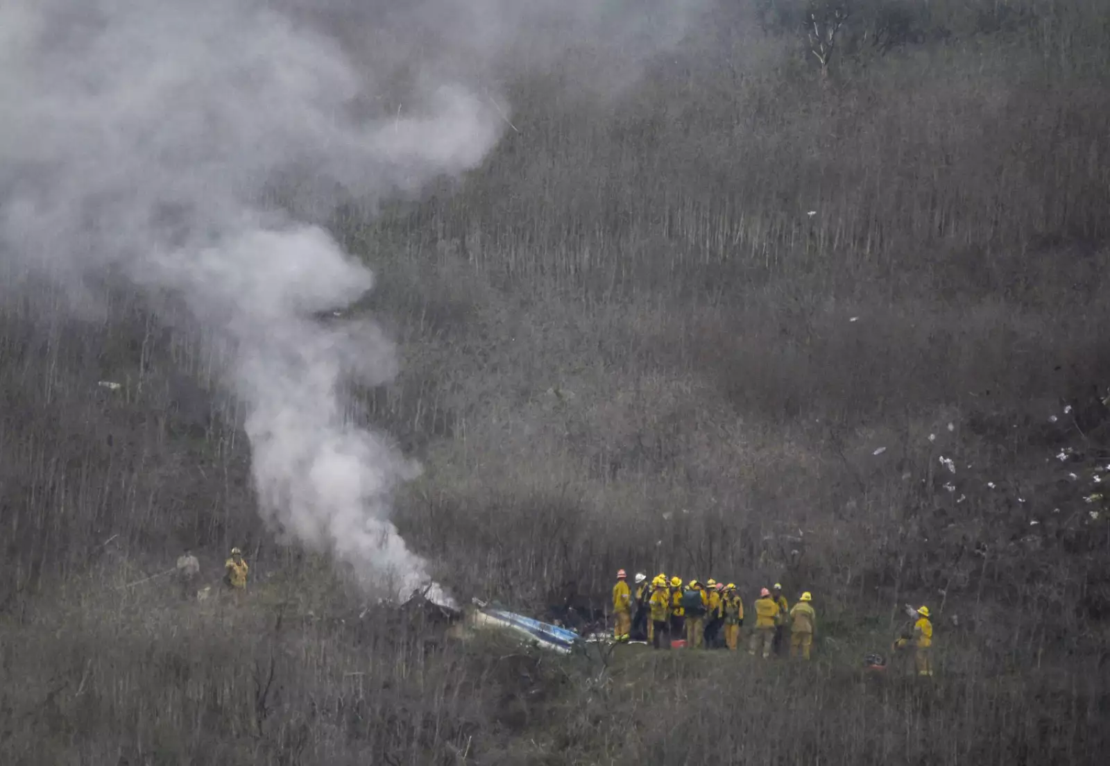 LA county firefighters on scene of helicopter crash that reportedly killed Bryant in Calabasas