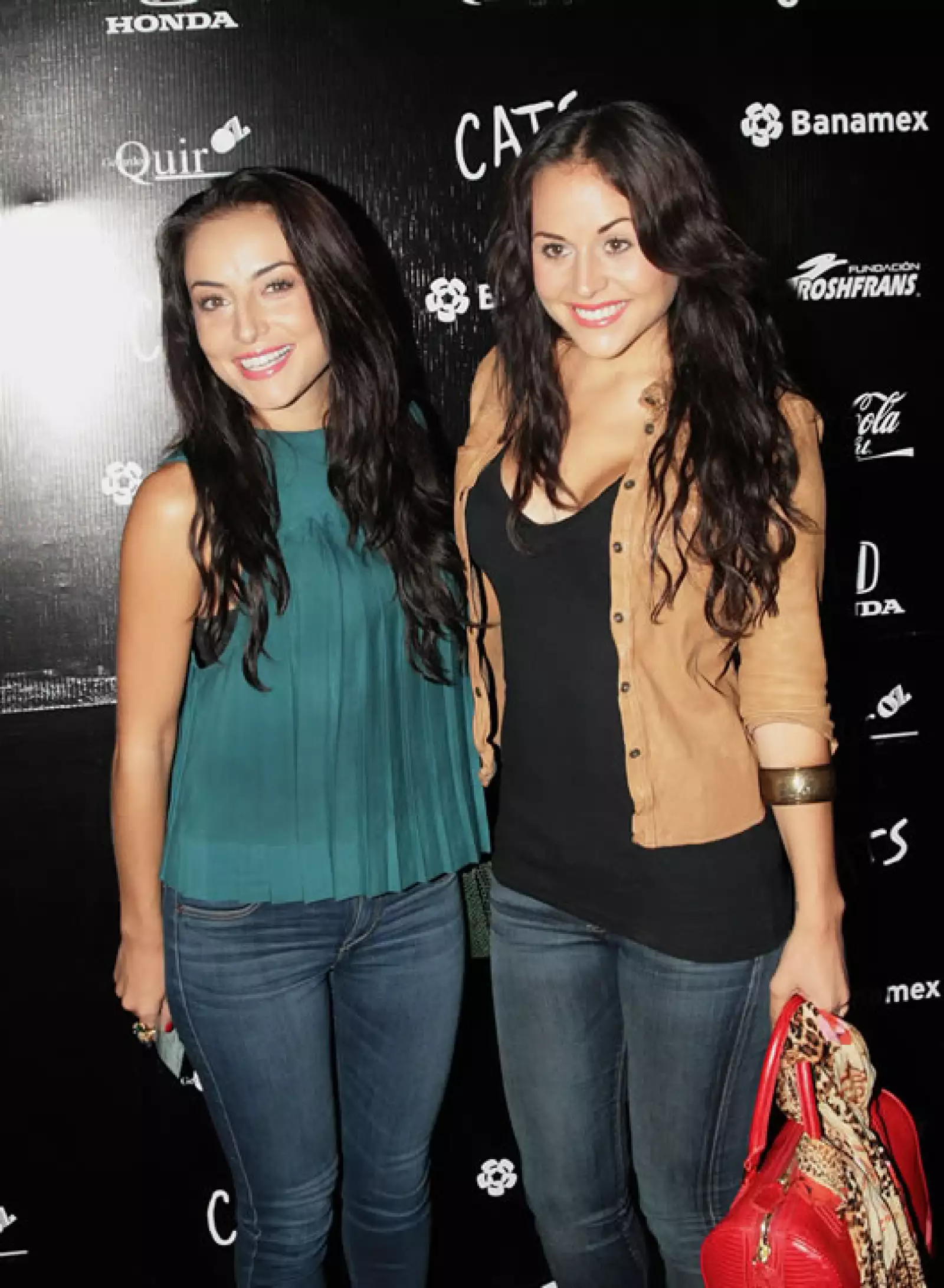 Zuria y Marimar Vega.