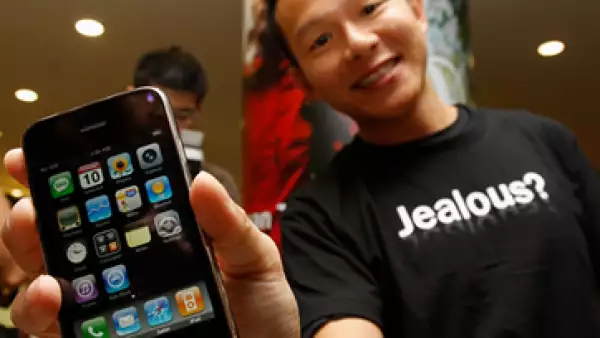 La compañía entrevistó a más de 7,000 usuarios de smartphones en Estados Unidos entre julio y diciembre de 2011 para realizar este estudio. (Foto: Reuters)