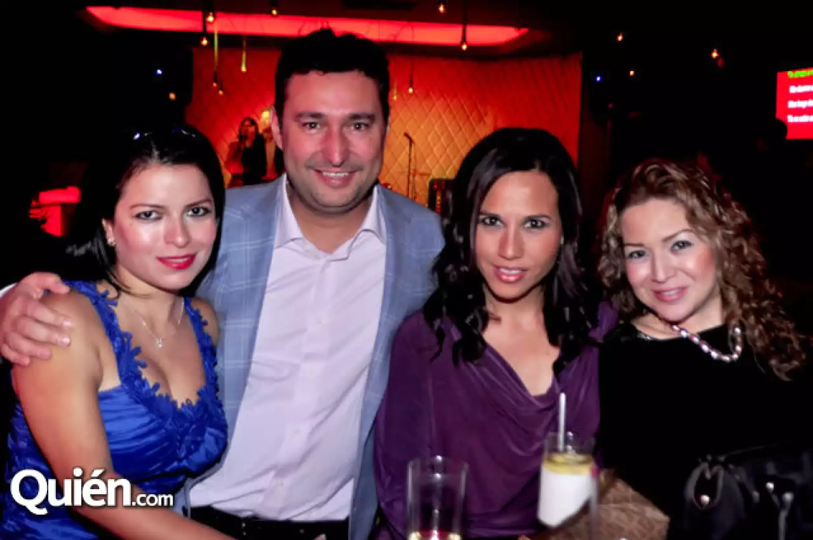 Melissa Navarro,Jesús Quintanilla,Wendy Sotomayor y Rosy Isaguirre