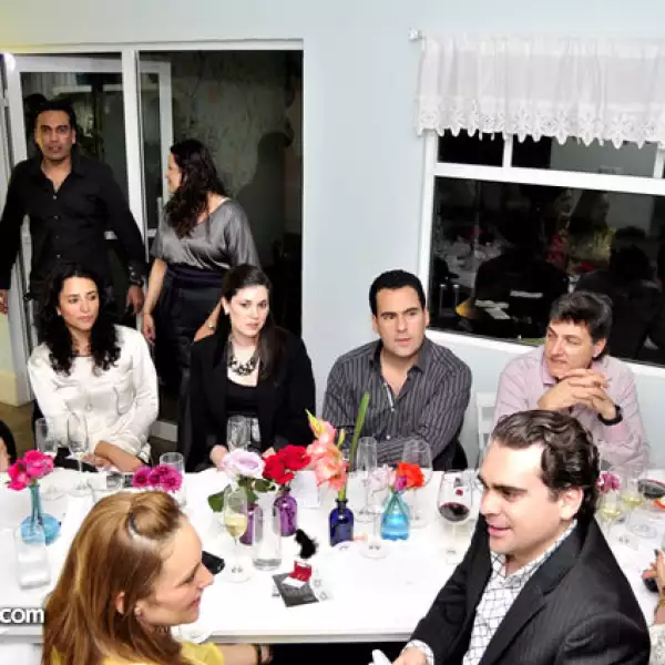 Alejandra Coppel presenta La Vie en Rose en la Boutique Cafe Maison des Fleurs