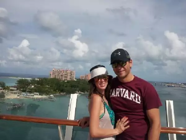 Lo que se ve no se juzga, la pareja se la está pasando de maravilla.