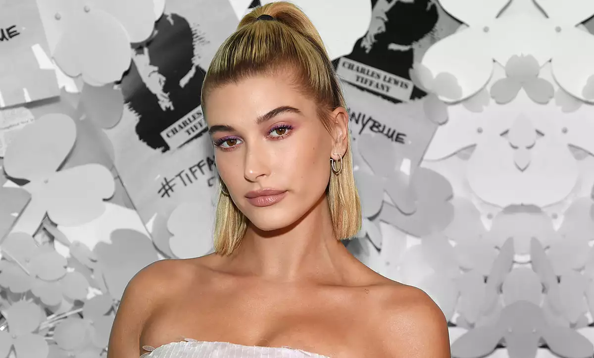 hailey-baldwin-boda-makeup-maquillaje