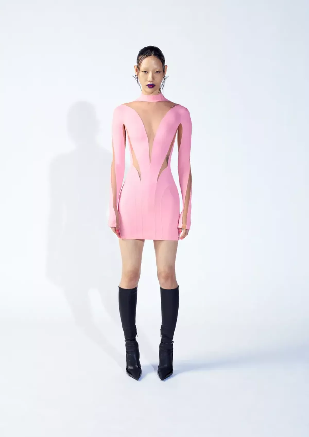 Todos los looks de Mugler x H&M