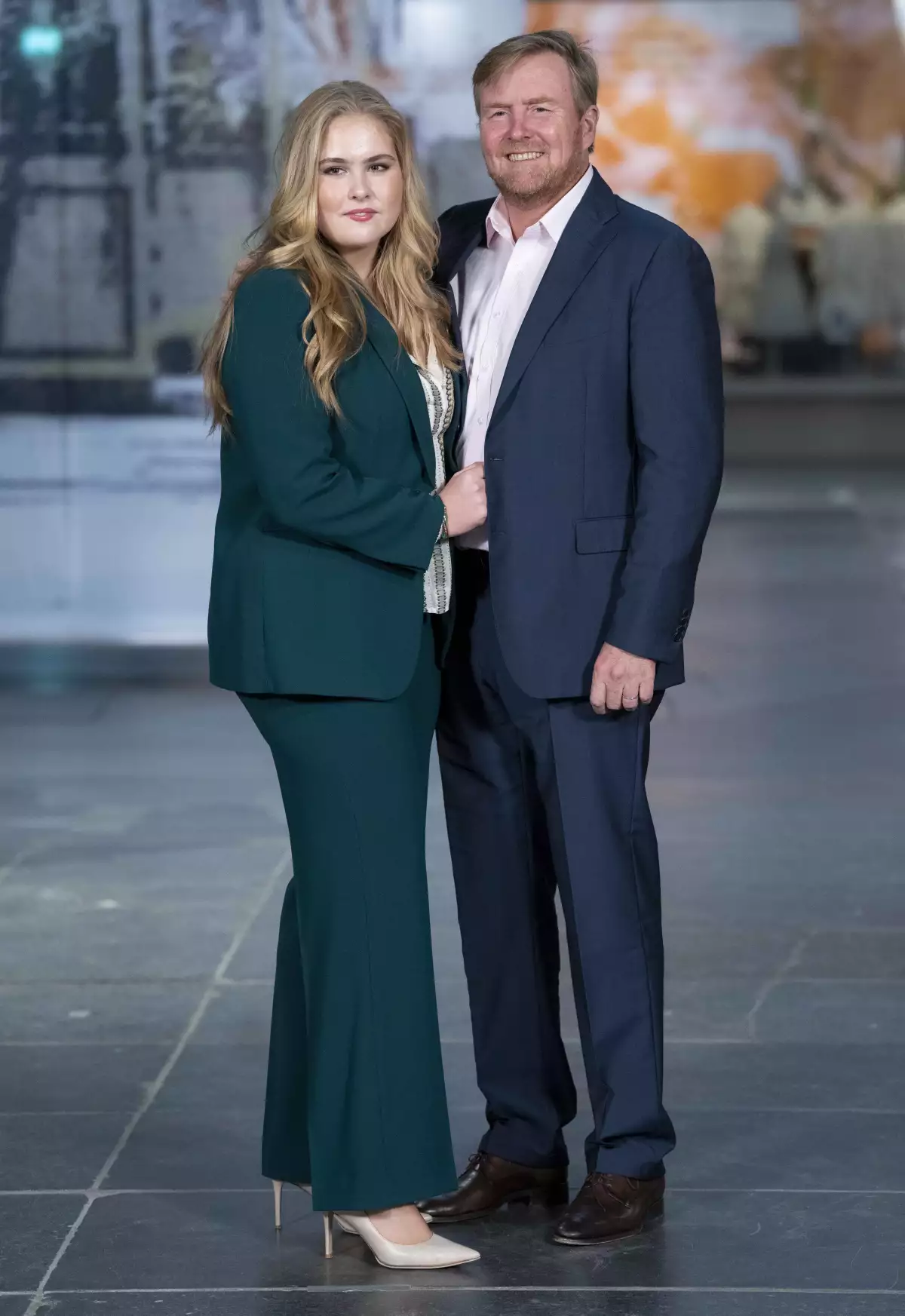 Princesa Catalina Amalia y rey Guillermo Alejandro