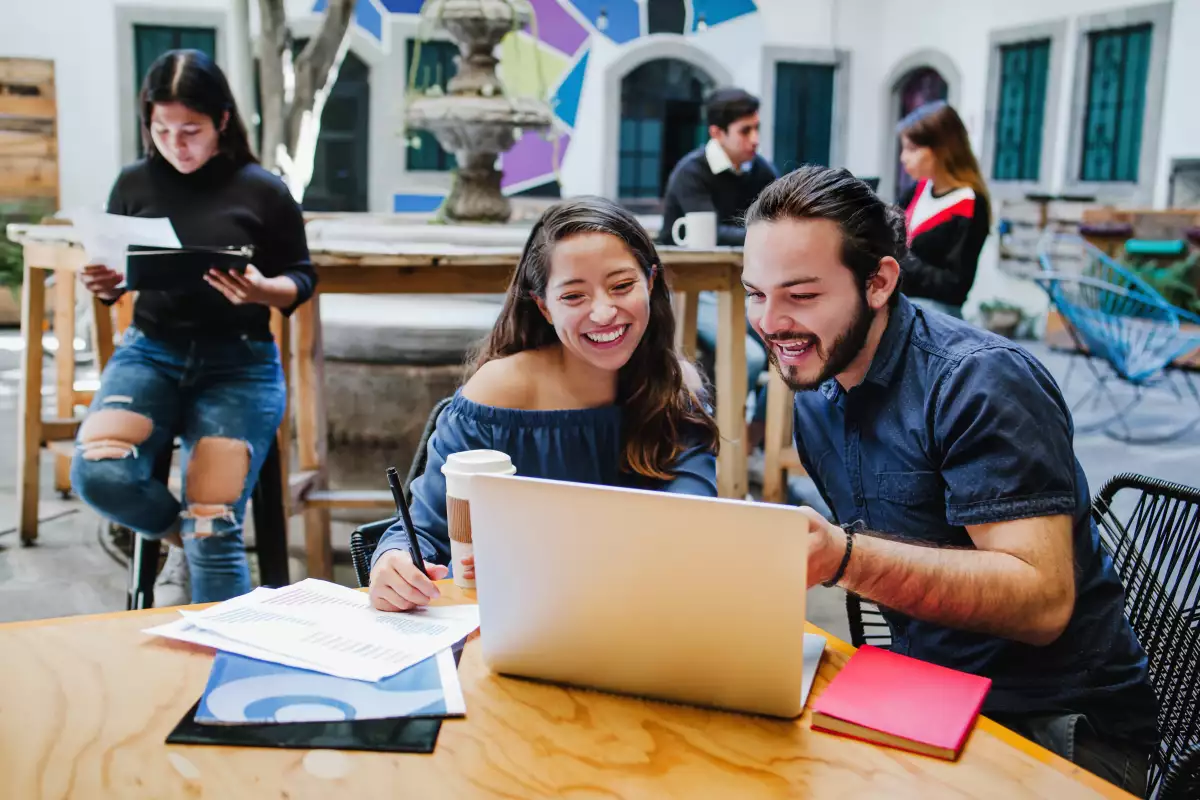 Los jóvenes en México cada vez están más interesados en las inversiones