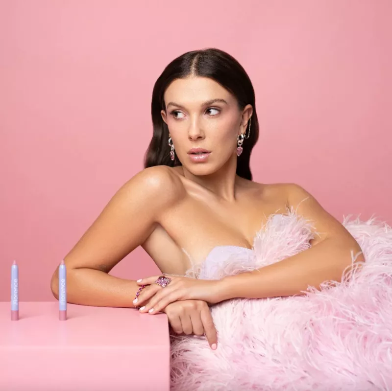  Millie Bobby Brown 