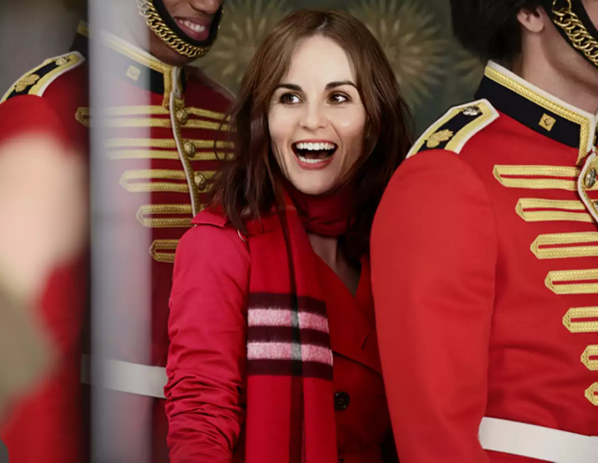 Es la primera vez que Michelle Dockery participa en una campaña de Burberry.