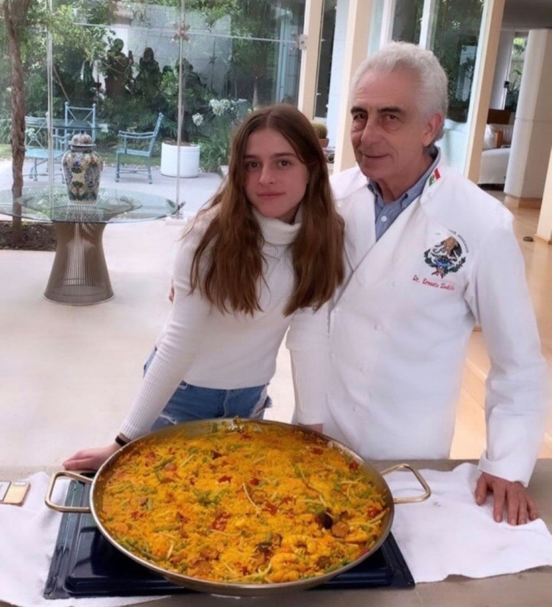 Ernesto Zedillo celebra los 15 años de su nieta con paella ...