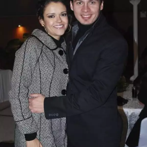 Civil Victor y Mayela