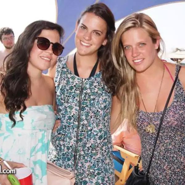 Ana Lilia Vidal,Helen Salazar y Aline Salazar