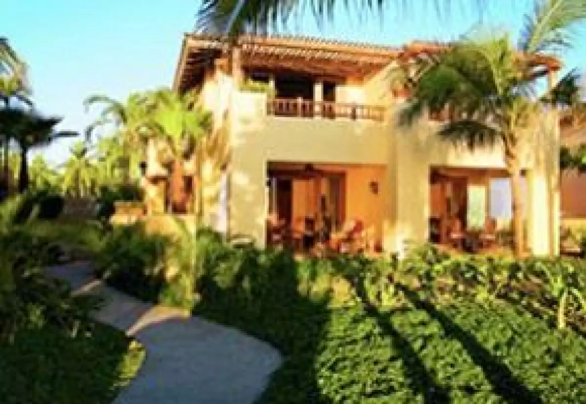 Las villas privadas tienen originales detalles como regaderas al aire libre.