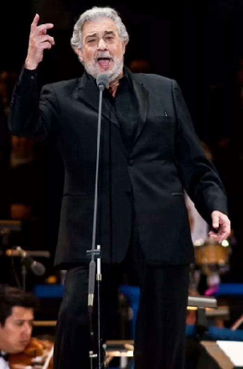 "Soy muy afortunado de poder continuar mi carrera después de un poco de miedo", dijo el tenor durante la conferencia que dio para anunciar su participación en el teatro La Scala de Milán.