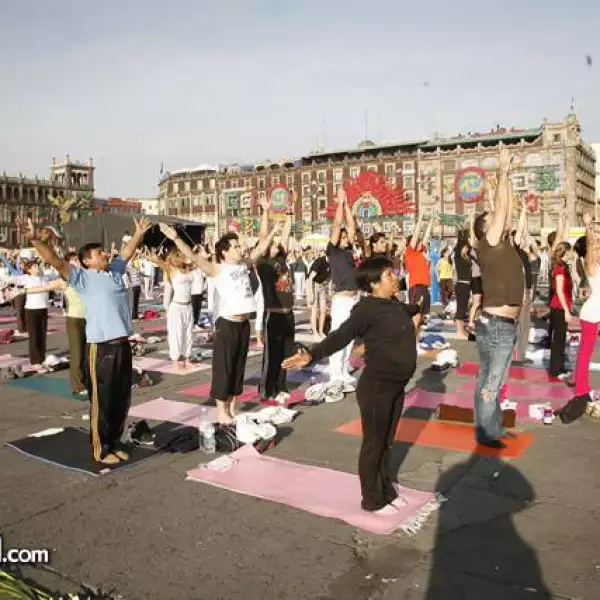 Yoga en el zocalo