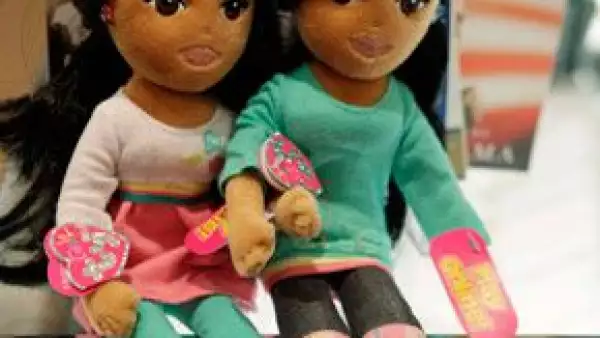 Los nombres de las hijas del presidente de EU sirvieron de inspiración para crear Sweet Sasha y Marvelous Malia, de la línea TyGirlz Collection.