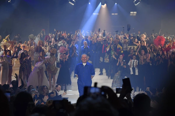 Jean-Paul Gaultier : Runway - Paris Fashion Week - Haute Couture Spring/Summer 2020