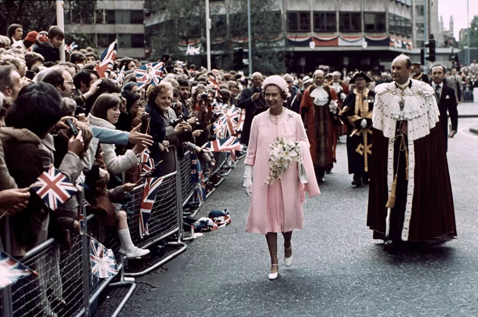 Queen Elizabeth Ii, 1977.