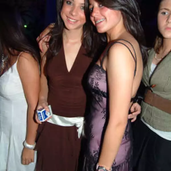 Sonia Ruenes, Paulina Santos