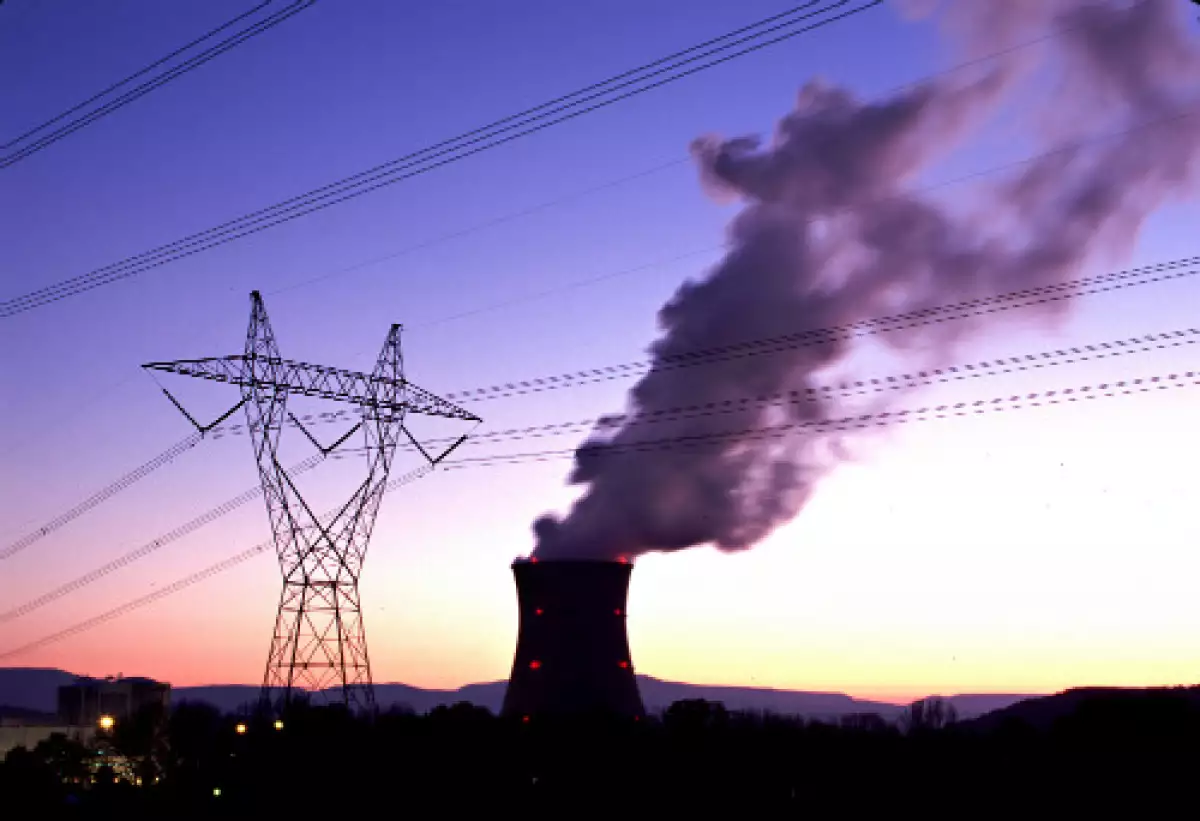 Planta y torre de energ�a