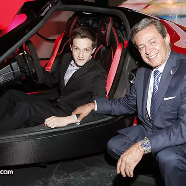 Nicolas y Carlos Peralta