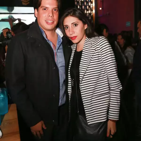 Sal Flores y Jazmín Peña