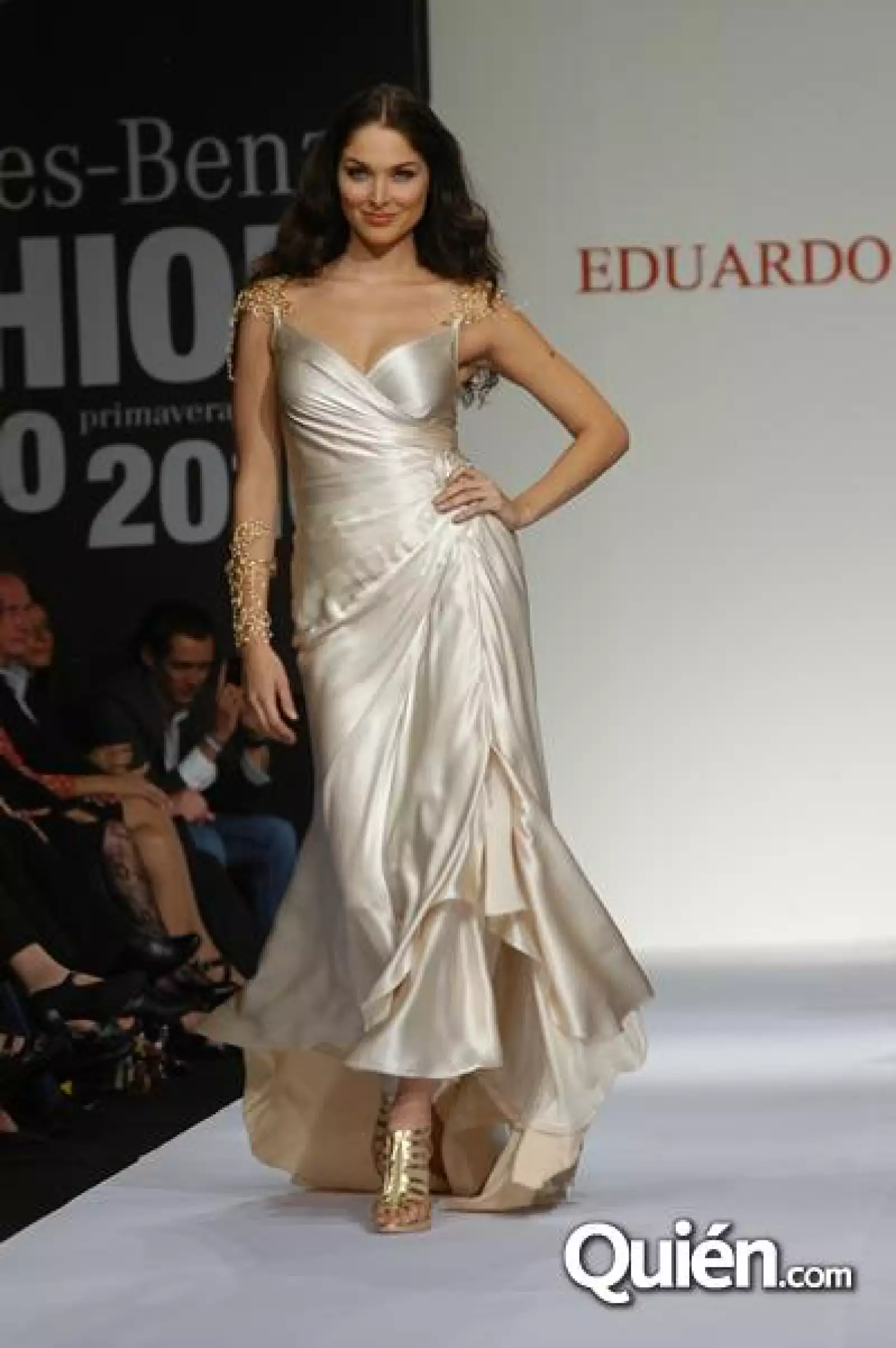 MBF Pasarela Eduardo Lucero