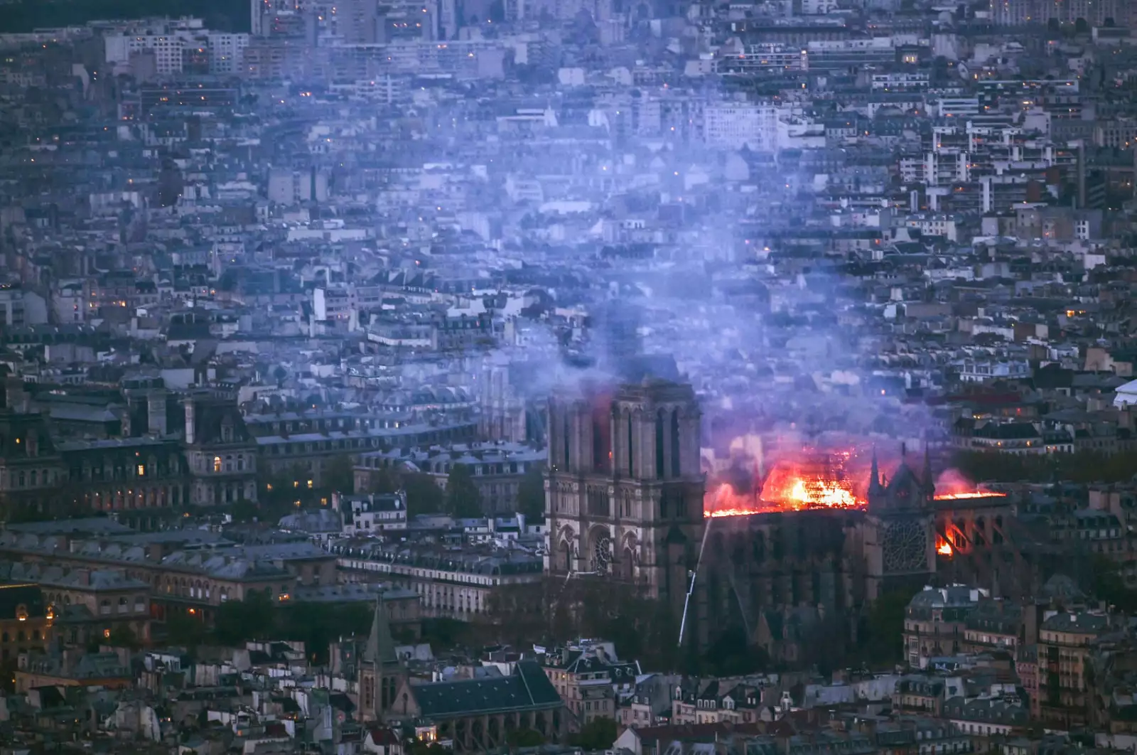 Incendio Notre Dame-6
