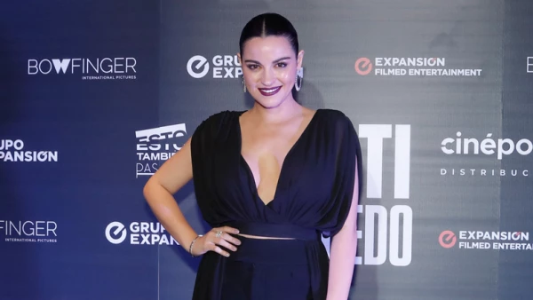 maite-perroni-premiere