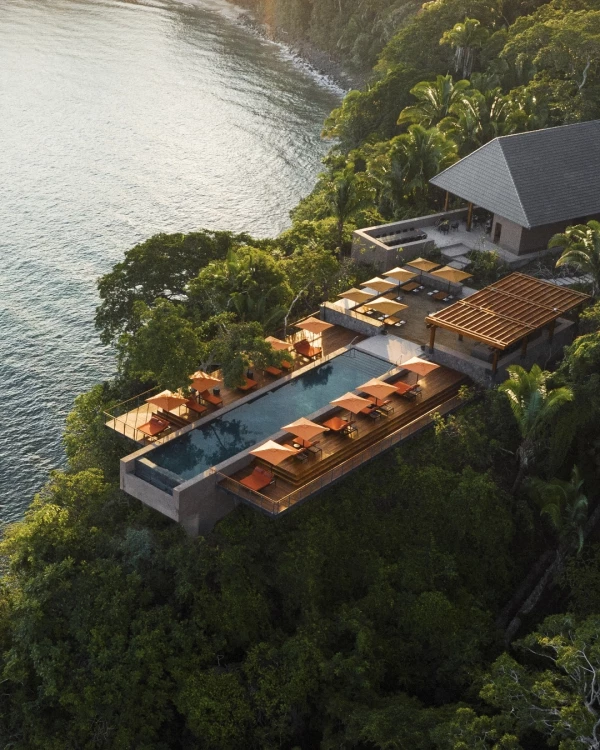 escápate a tu propia villa en el resort