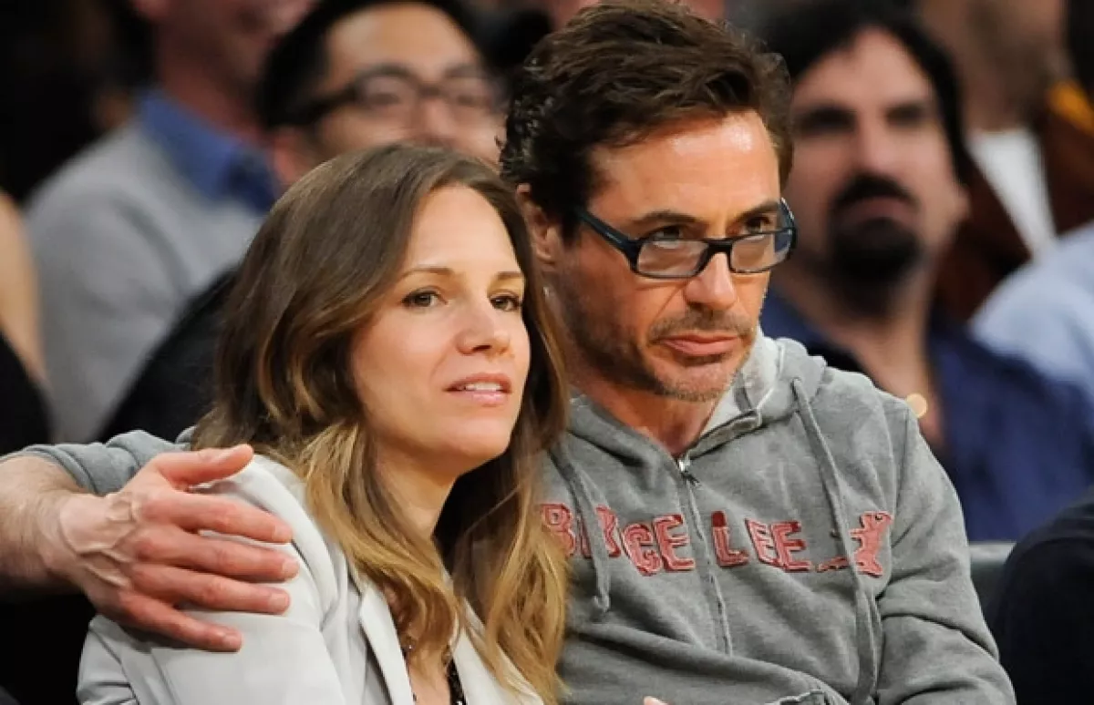 Con su esposa Susan Levin.