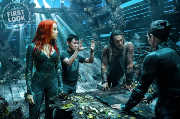 Jason Momoa, Amber Heard y Willem Dafoe con el director, James Wan