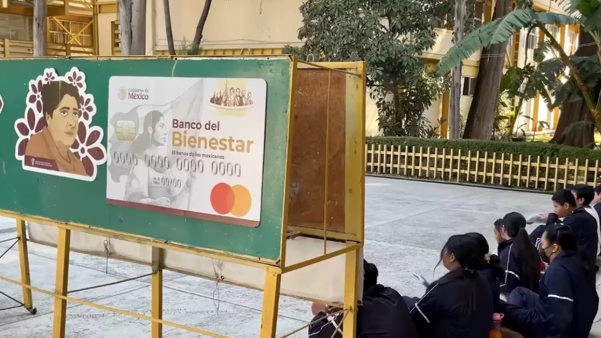 Cae la cobertura de becas en 2024