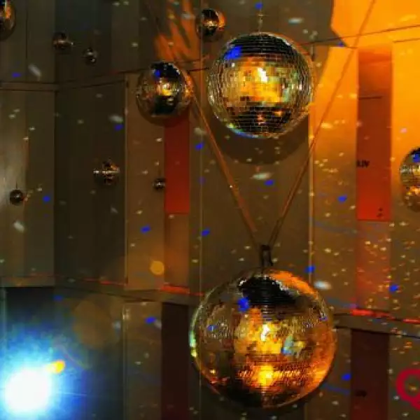 Bolas de cristal, Luces de colores