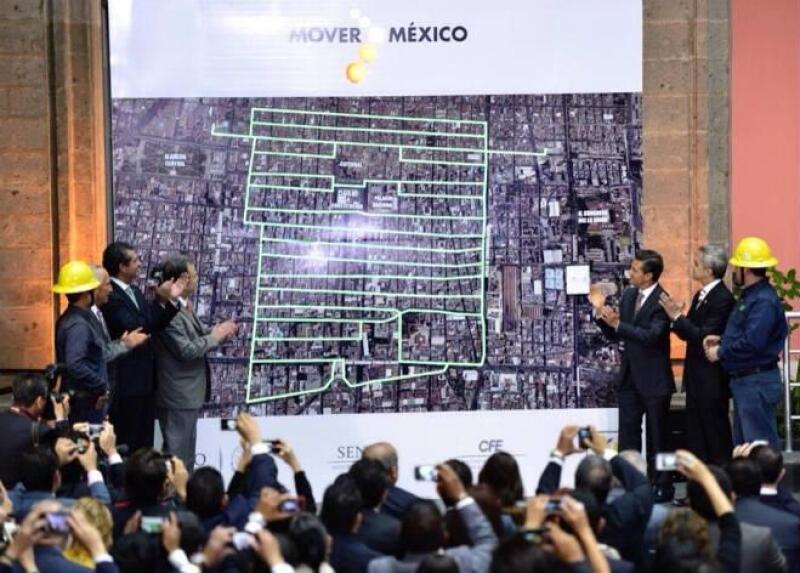 Pe�a Nieto y Mancera inauguran red el�ctrica subterr�nea del Centro Hist�rico