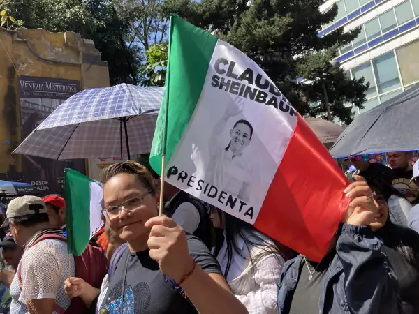 Manifestantes en el Zócalo