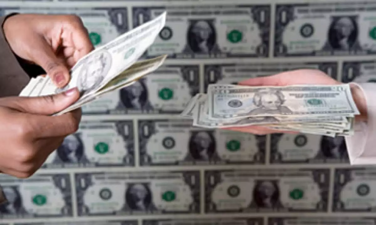 El tipo de cambio podría cotizar en un rango de 12.34 y 12.45 pesos por dólar, según Banco Base y Grupo Financiero Ve Por Más. (Foto: Getty Images)